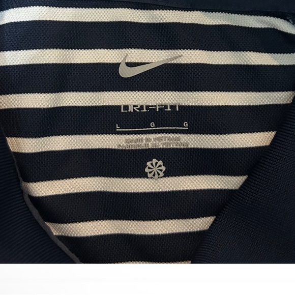 Like New Men’s Nike Blue and White Striped Dri- Fit Golf Polo Size Large - Picture 2 of 4